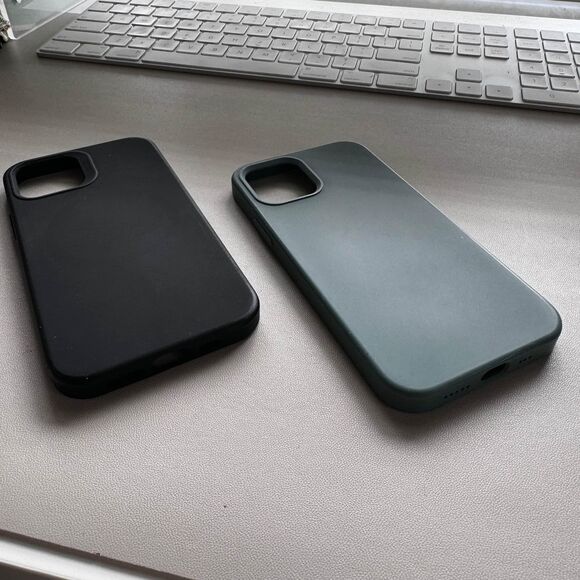 iPhone 12 Pro Silicone Cases Apple - Picture 4 of 4